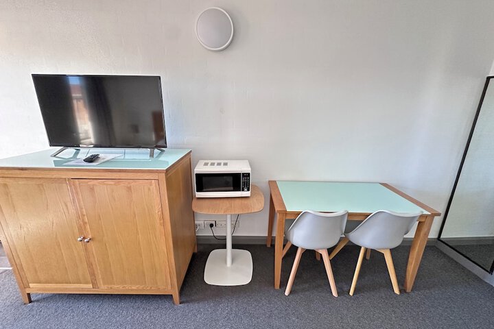 Room 10 of 49