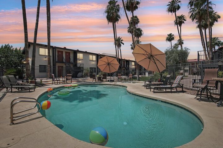 Pool 8 of 30