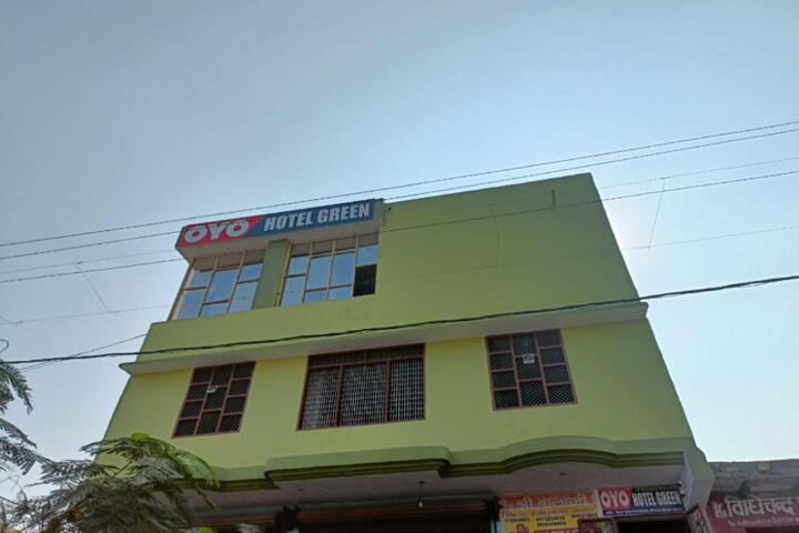 OYO 84282 Hotel Green
