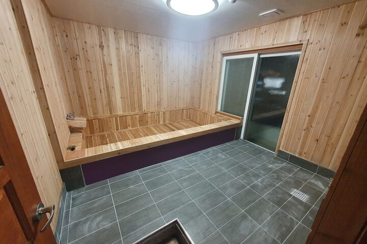 Room 26 of 55