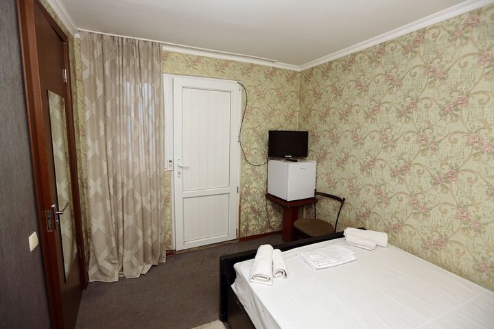 Room 56 of 107