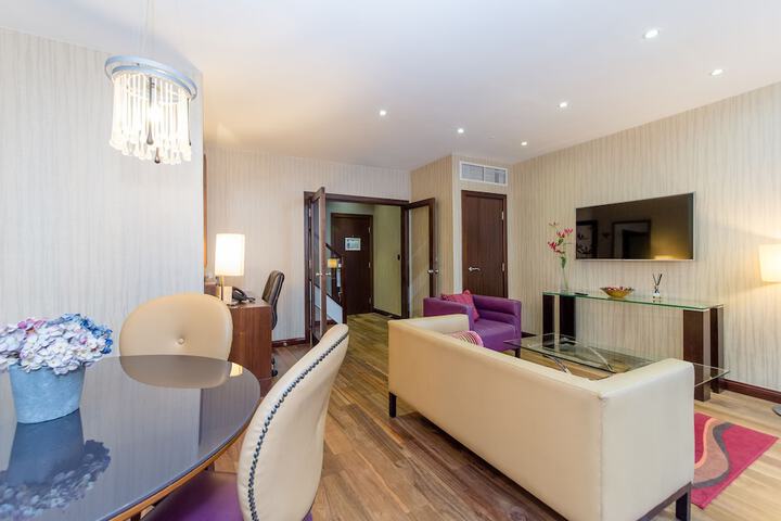 Room 40 of 127