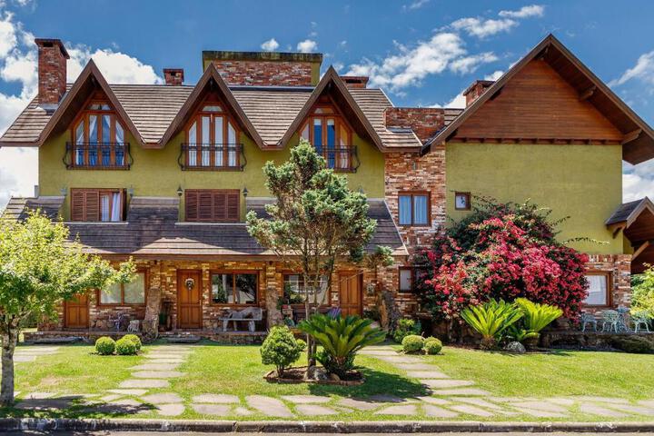Locar-in Gramado - Triplex Jardim Bela Vista