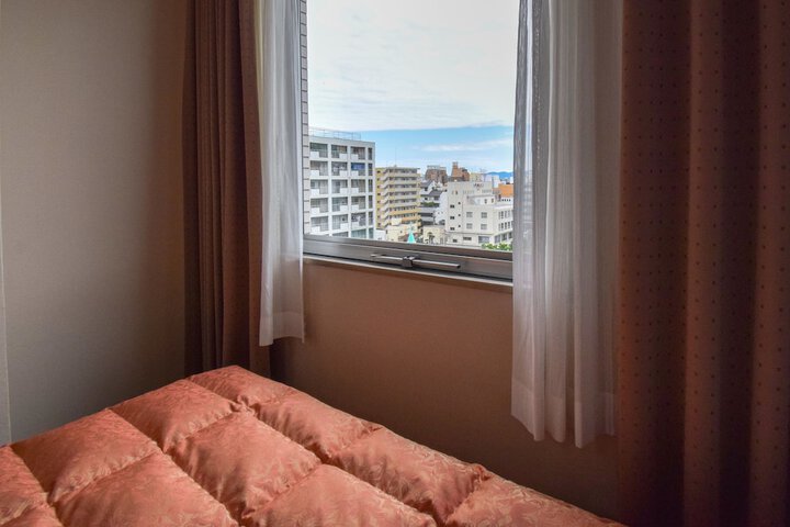 Room 20 of 105