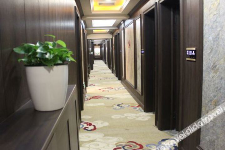 Hotel Interior 5 of 27