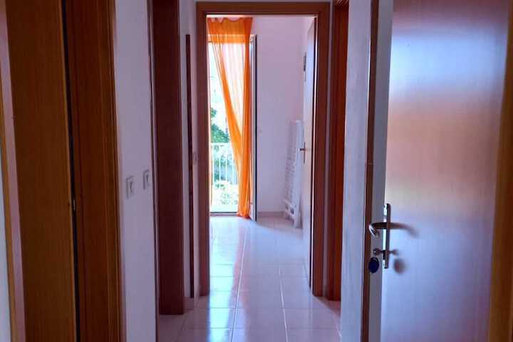 Room 37 of 130