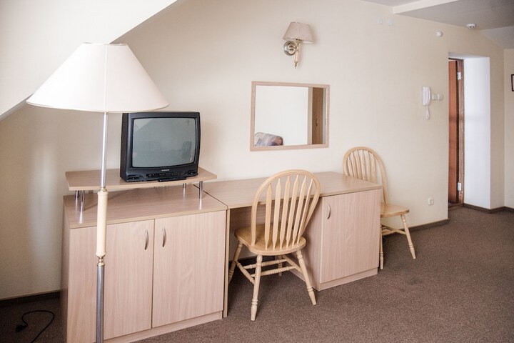 Room 5 of 62