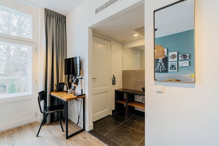 Room 38 of 67