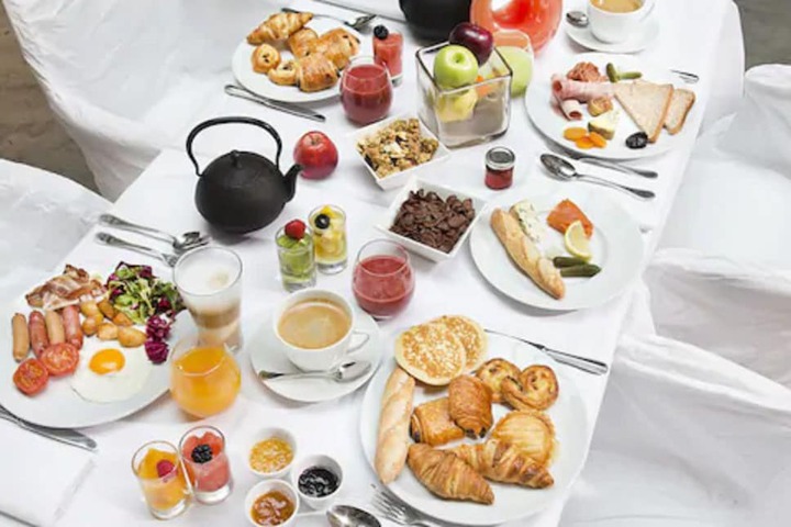 Breakfast/Coffee Service 70 of 85