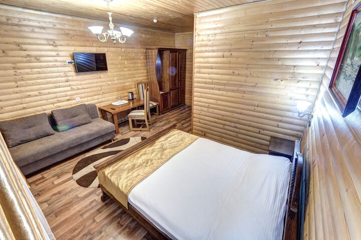 Room 13 of 51
