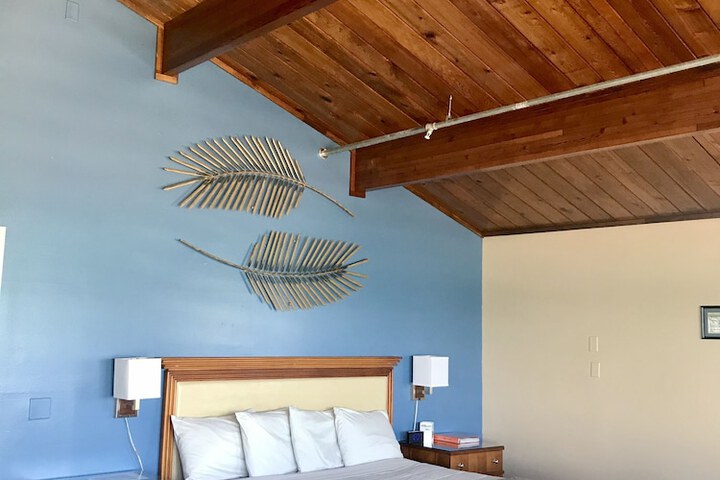 Room 5 of 35