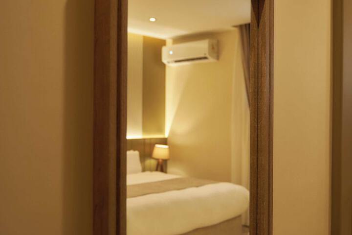 Room 39 of 148