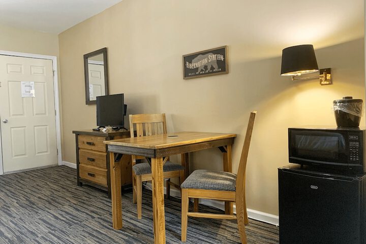 Room 15 of 85