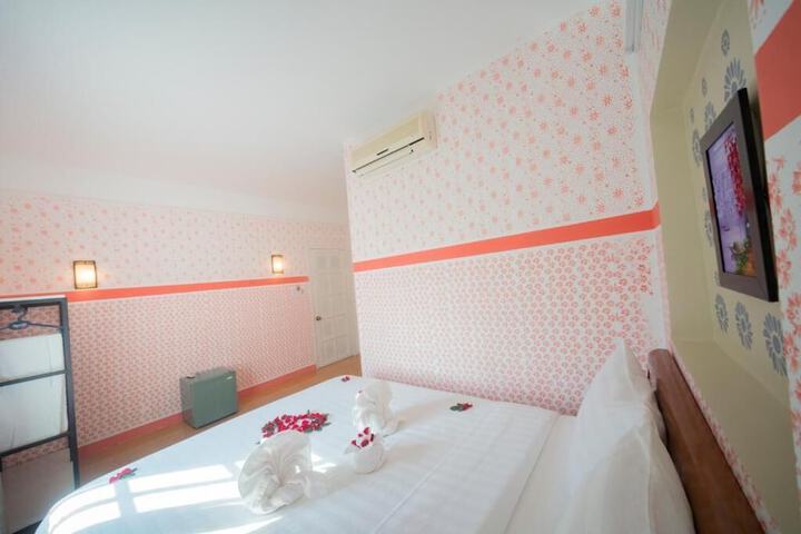 Room 18 of 47