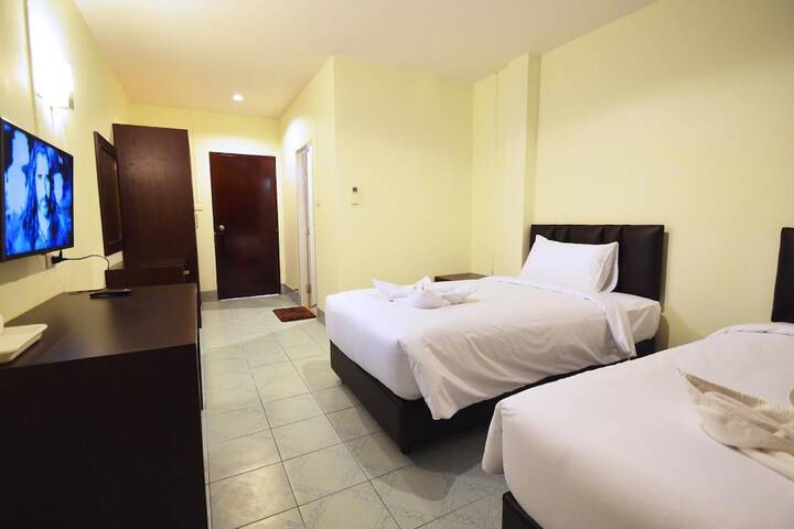 Room 15 of 29