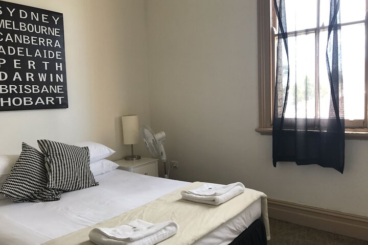 Room 19 of 40