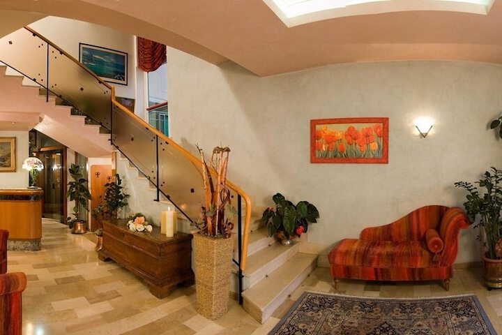 Hotel Interior 20 of 32