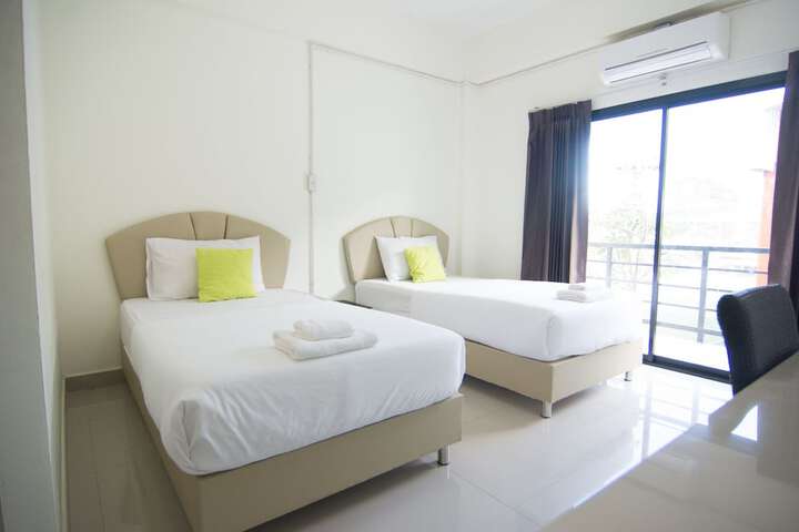 Room 25 of 44