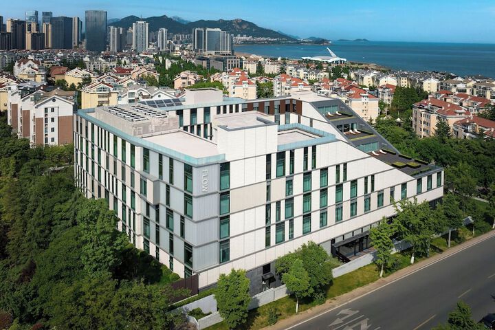 Hotel 79 of 86