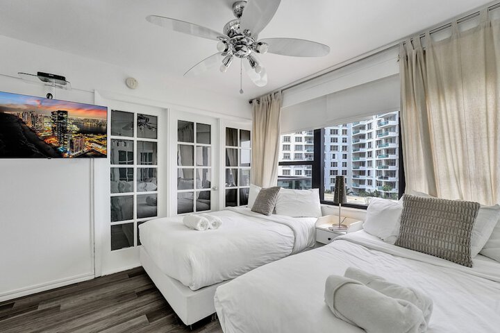 Room 185 of 723