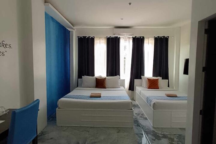 Room 32 of 43