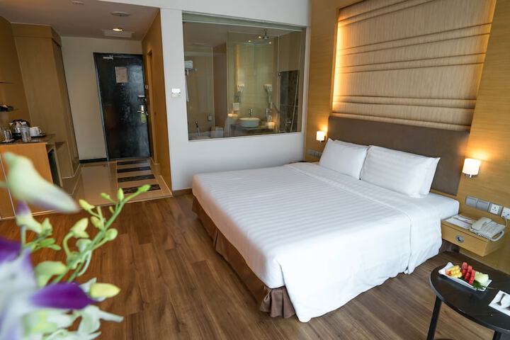 Room 21 of 60