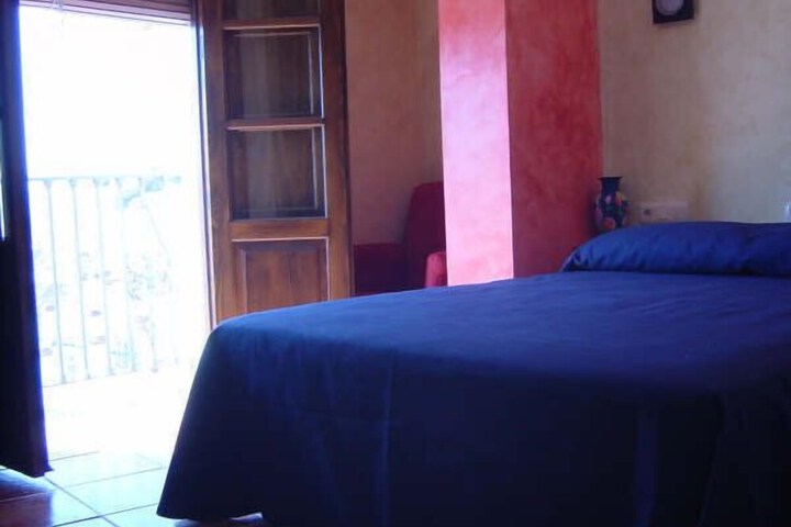 Room 8 of 36
