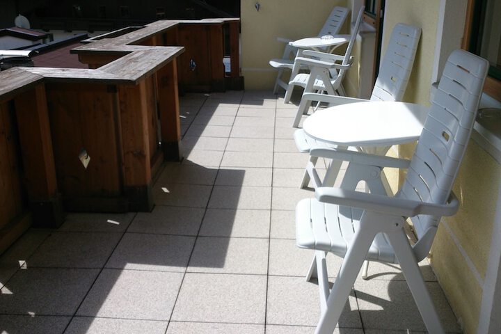 Terrace/Patio 24 of 76