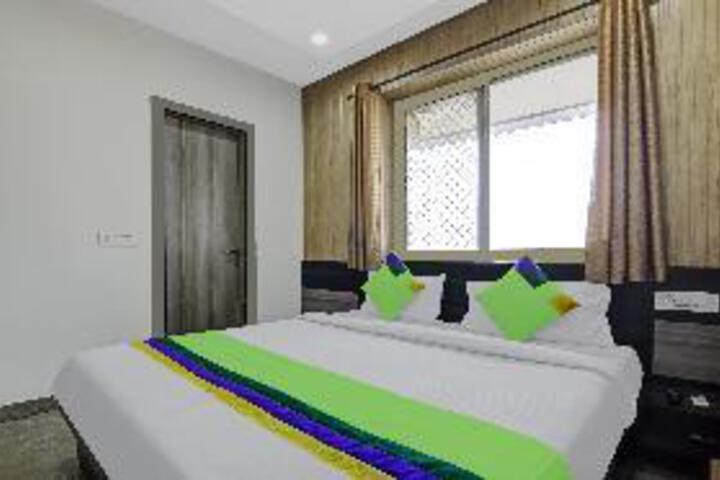 Room 26 of 39