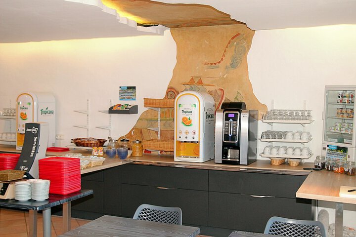 Breakfast/Coffee Service 27 of 41