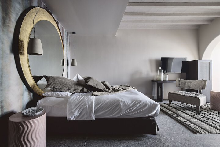 Room 20 of 168