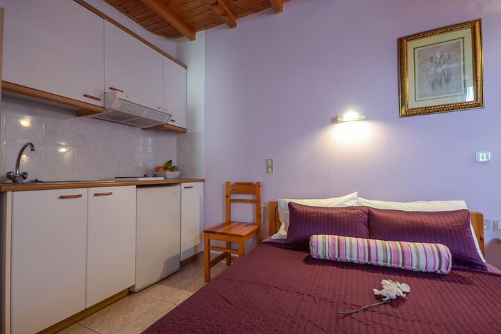 Room 35 of 68