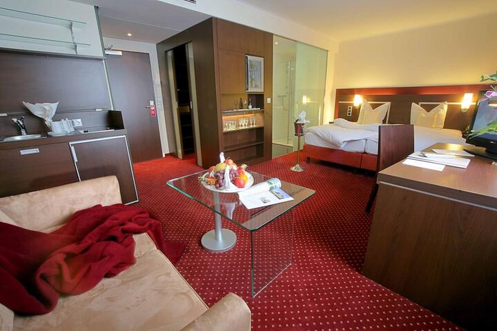 Room 21 of 46
