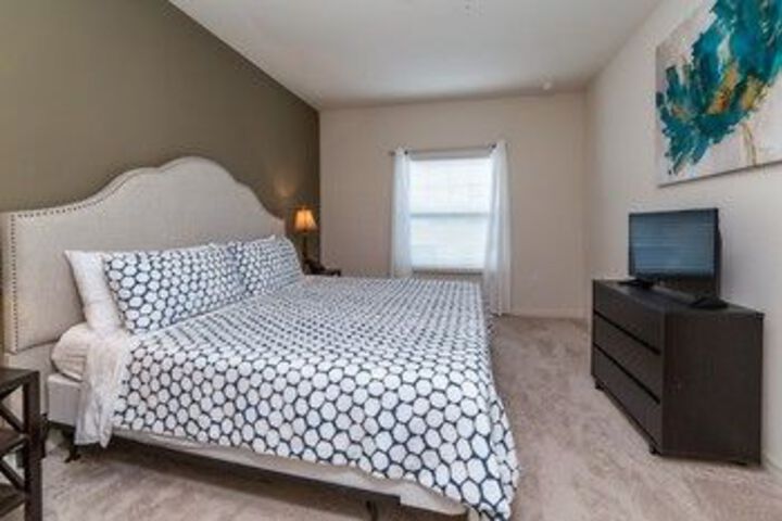 Room 12 of 23