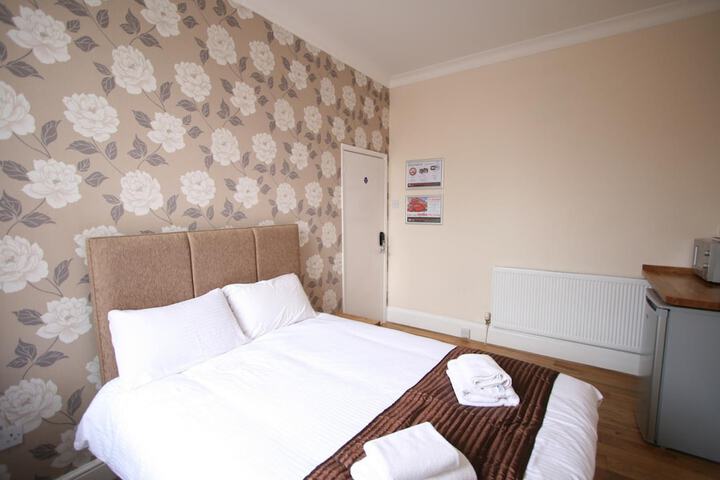 Room 14 of 17