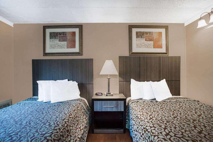 Hotel Suite Photo