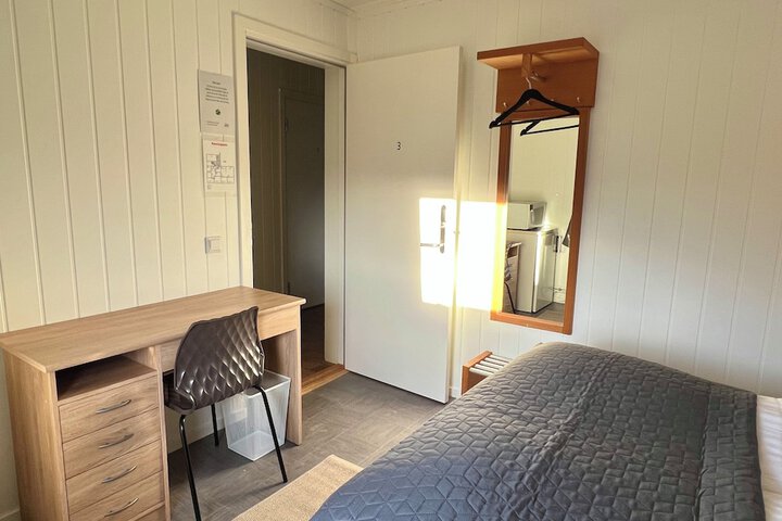 Room 10 of 24