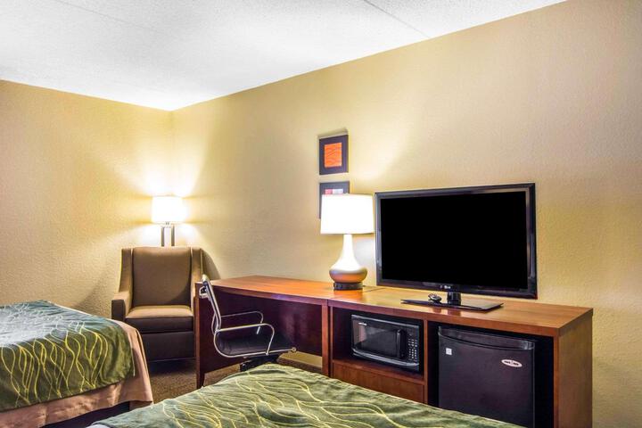 2 Double Beds (2 of 6)