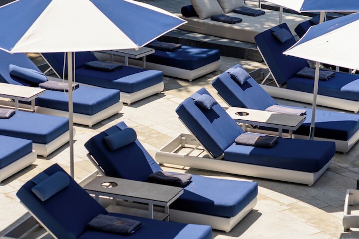 Sundeck 39 of 43