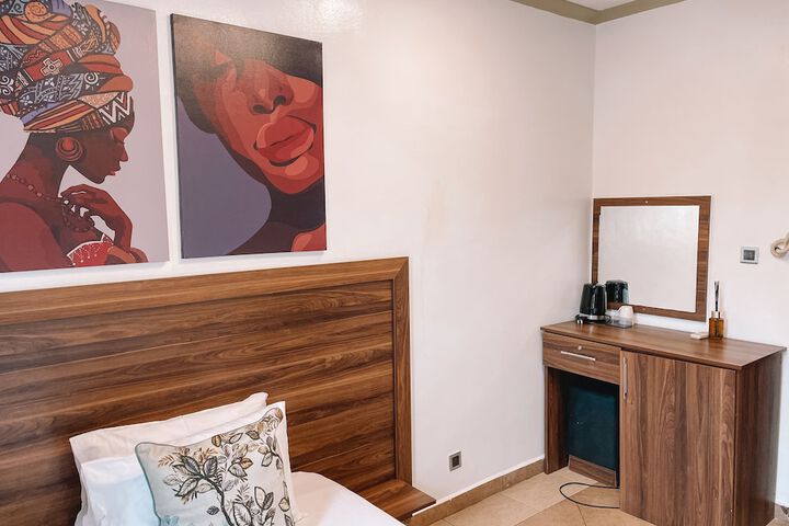 Room 7 of 23