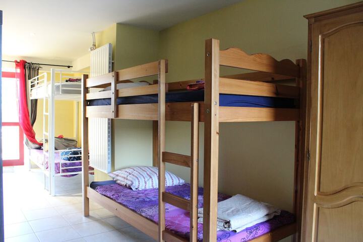 Room 10 of 38