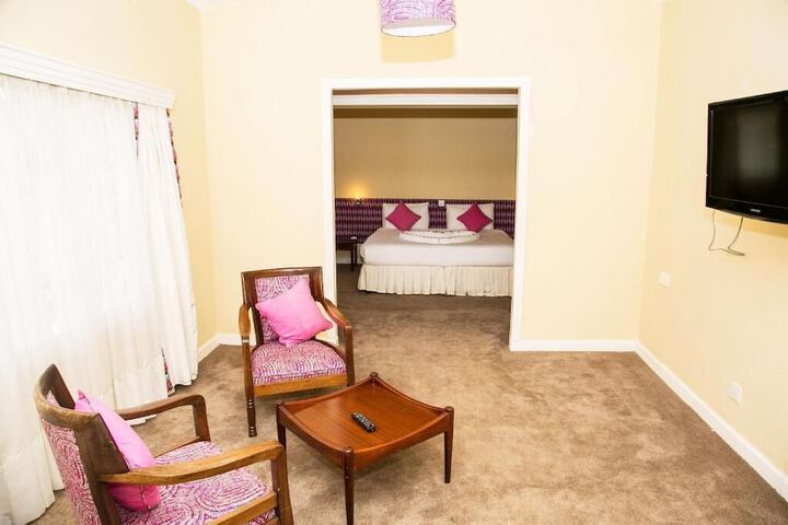 Room 3 of 56