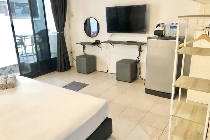 Room 8 of 89