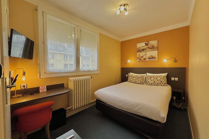 Room 13 of 43