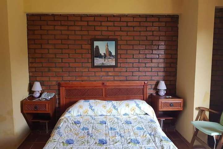Room 8 of 37