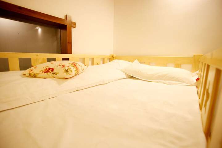 Room 46 of 69