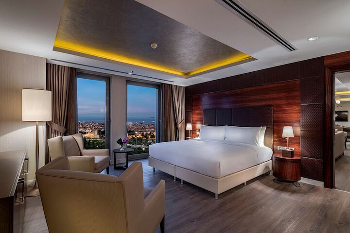 Room 16 of 64