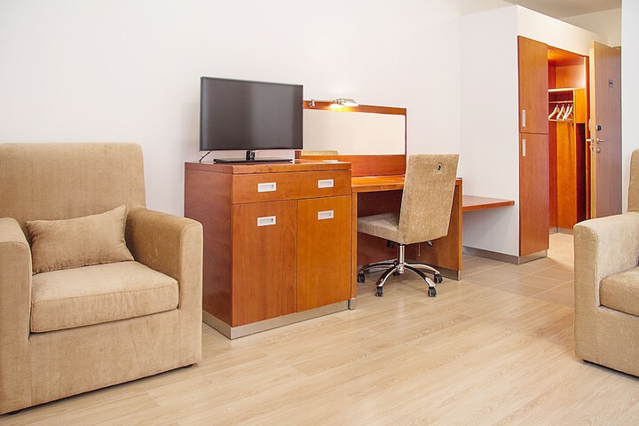 Room 15 of 46