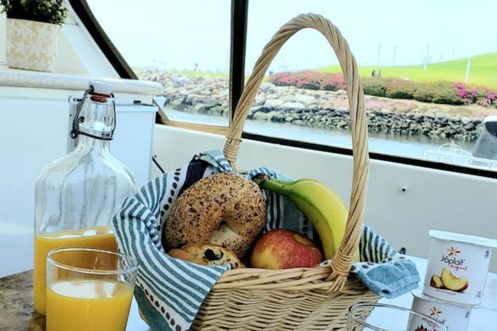 Breakfast/Coffee Service 57 of 62