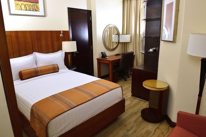 Room 21 of 168